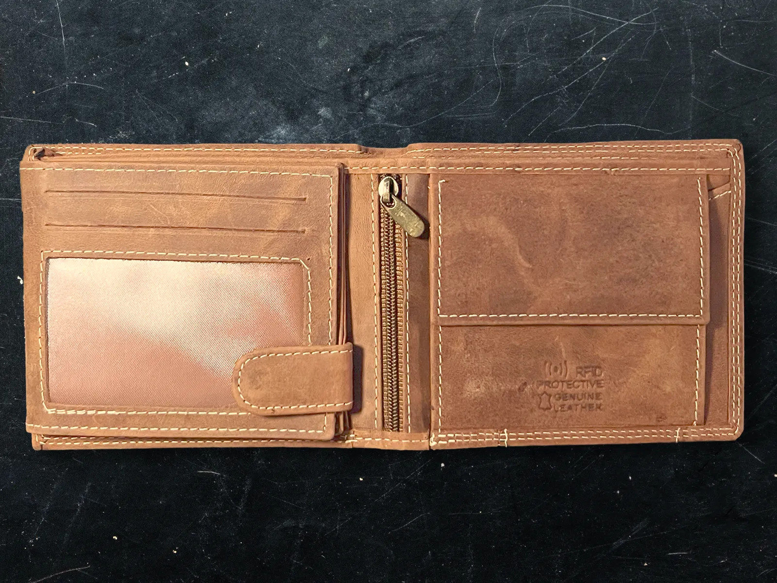 Wild Kis Sima Gravírozott Pénztárca